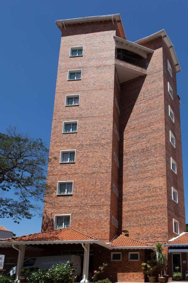 Jaguary Hotel Сумаре Екстер'єр фото