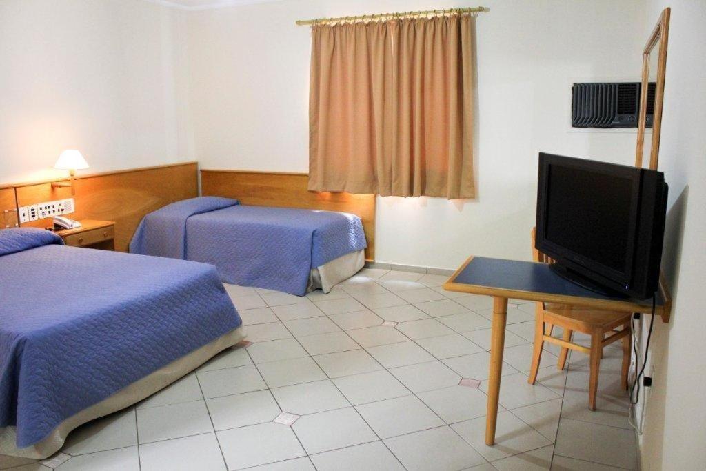 Jaguary Hotel Сумаре Екстер'єр фото